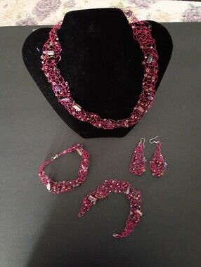 Handmade Magenta Wire Crochet Necklace & Bracelet Set